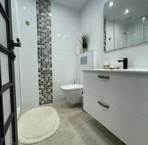 Sia Sunset View 아데제