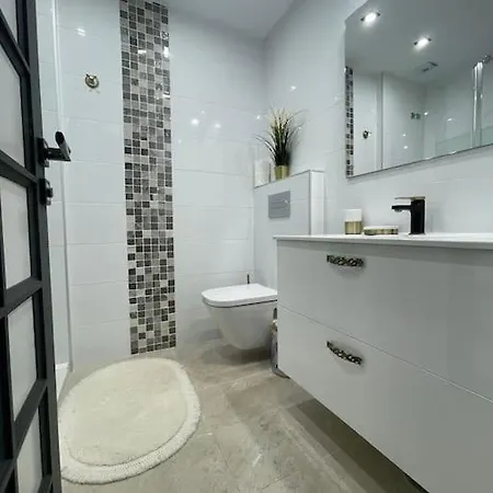 Sia Sunset View 아데제